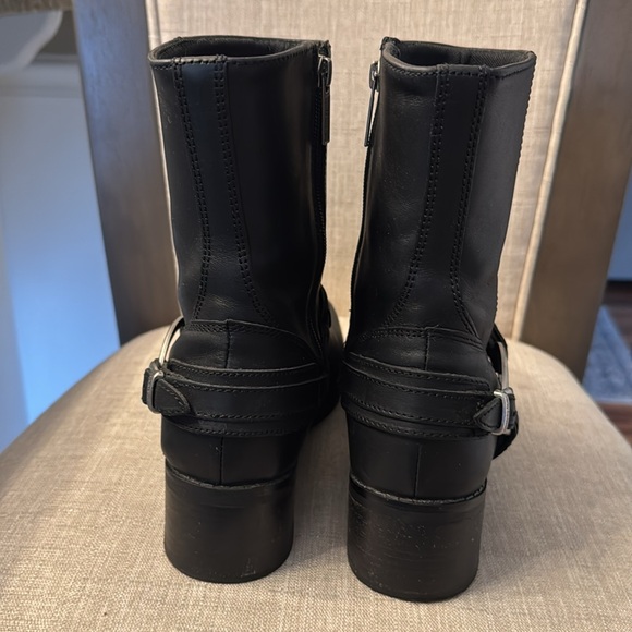 Women’s Harley Davidson Boots - Picture 4 of 8